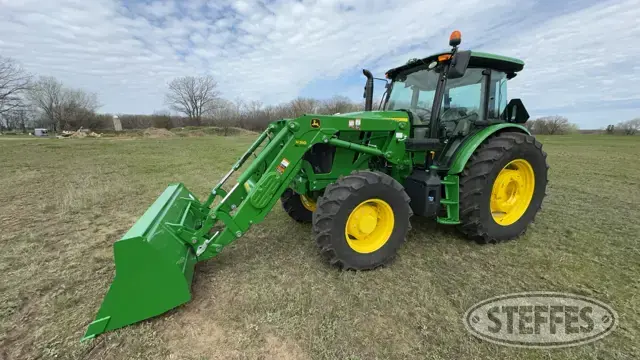 2023 John Deere 6120E