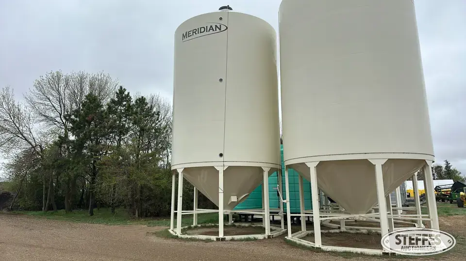Meridian M1620 Hopper Bin