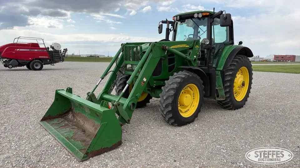 2012 John Deere 7430 Premium MFWD Tractor