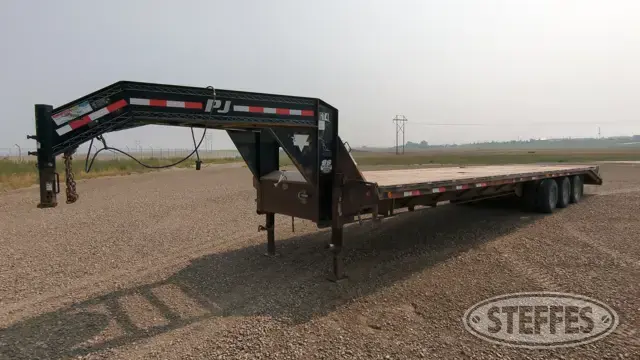 2015 PJ Trailers FD363
