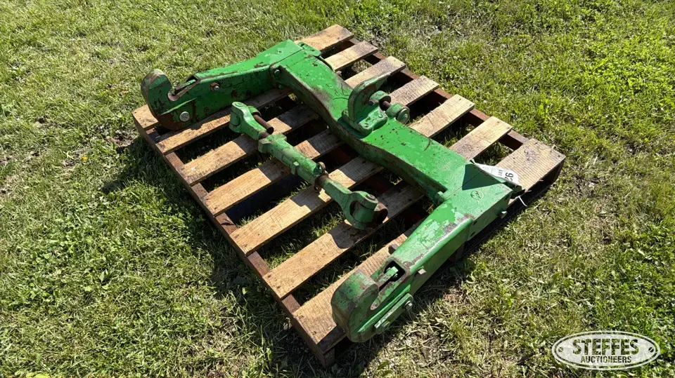John Deere 3 pt. quick hitch Farm Support Item