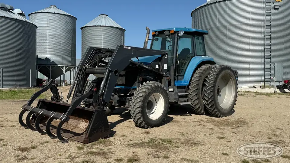 1997 New Holland 8770 MFWD Tractor