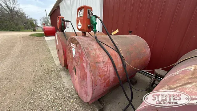 550 gal. fuel tank