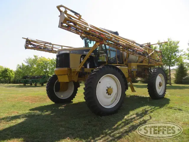 AG-Chem RoGator 1064