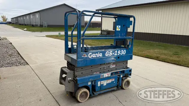 2001 Genie GS-1930
