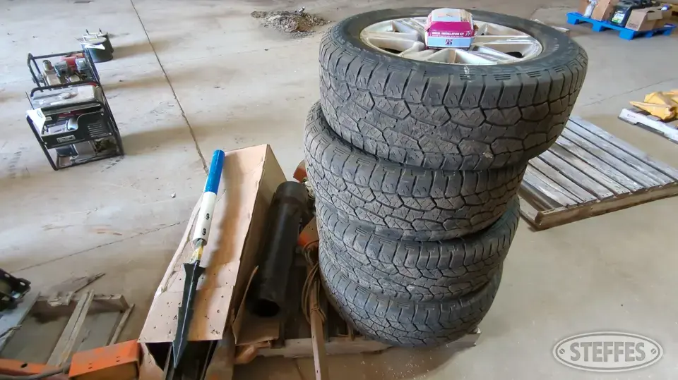 Hankook Passenger-Light Truck Tire
