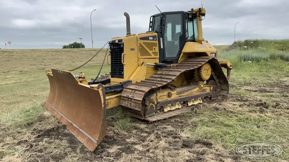 2012 CAT D6N LGP Dozer