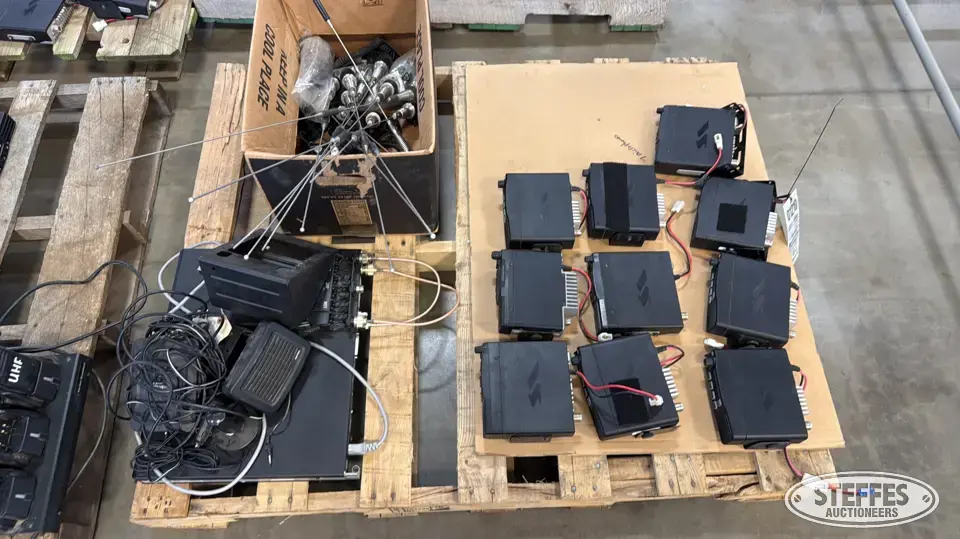 (10) Vertex Standard business band radios