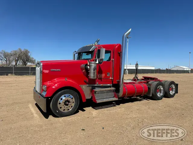 2000 Kenworth W900L
