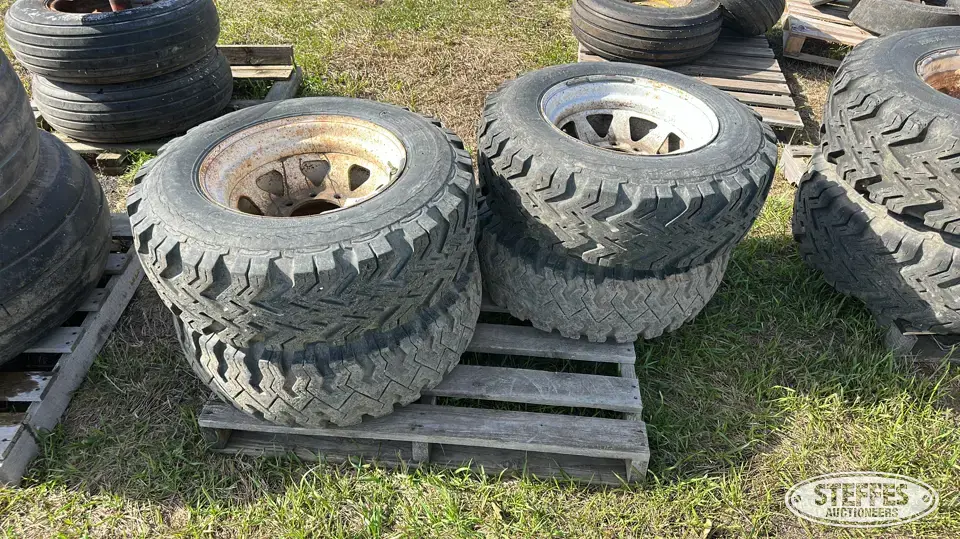 (4) 10-16.5 tires Construction Equipment Tire