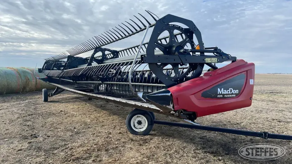 2016 MacDon FD75 Draper Head