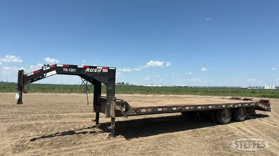 2013 Towmaster Contrail 20 Flatbed Trailer