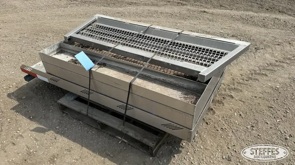 Highway Products pickup truck slide Truck-Trailer Part