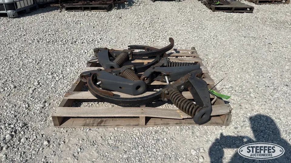 (4) John Deere chisel plow shank assemblies Ag Equipment Part
