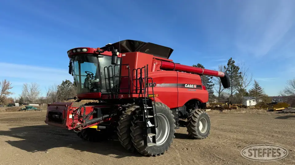 2010 Case IH 8120 Combine