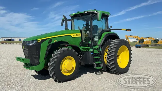 2023 John Deere 8R 250