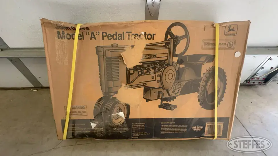 John Deere Model A Personal Property