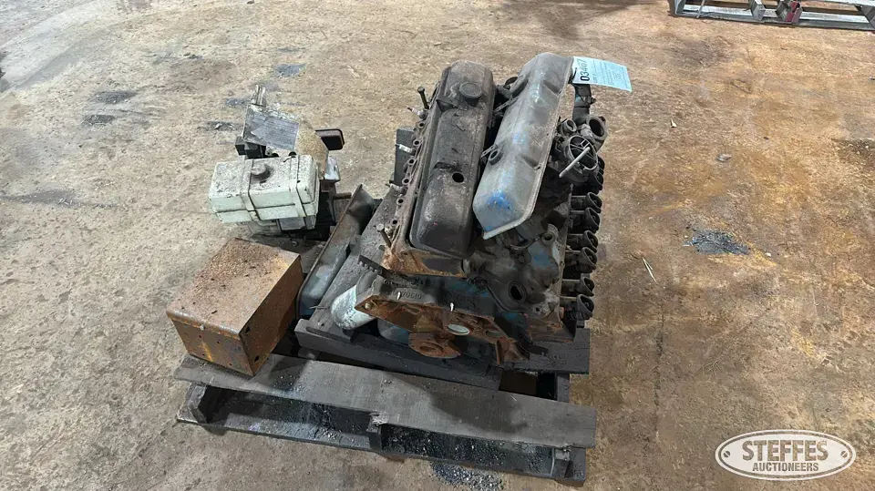 V8 gas engine Truck-Trailer Part