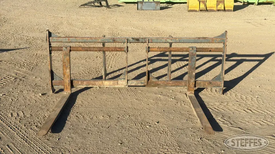 GEM Fork CF 310 SK Loader Backhoe Attachment