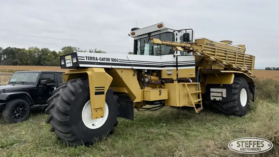 TerraGator 1803 Self-Propelled Dry Applicators-Spreaders-Floater