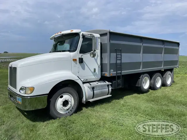 2004 IHC 9200