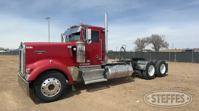 2000 Kenworth W900B