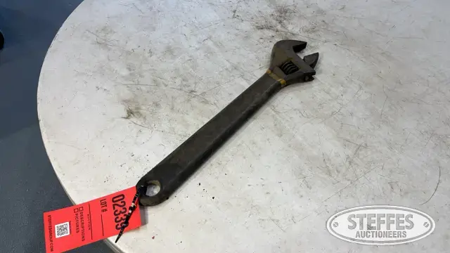 Cresent wrench