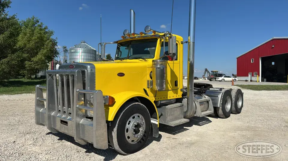 2006 Peterbilt 379 Conventional Truck without Sleeper
