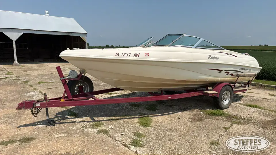 1999 Rinker Captiva 212 Boat