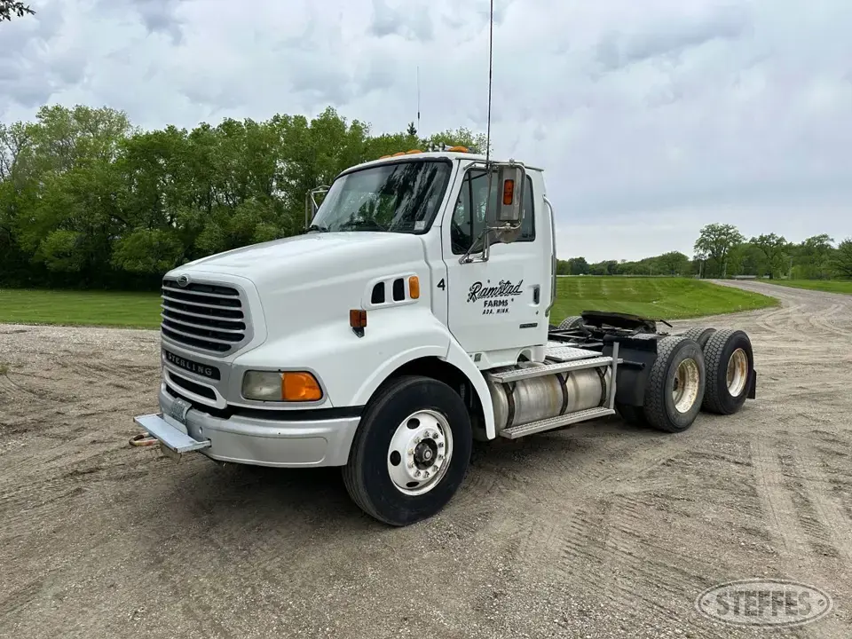 2003 Sterling AT9500 Conventional Truck without Sleeper