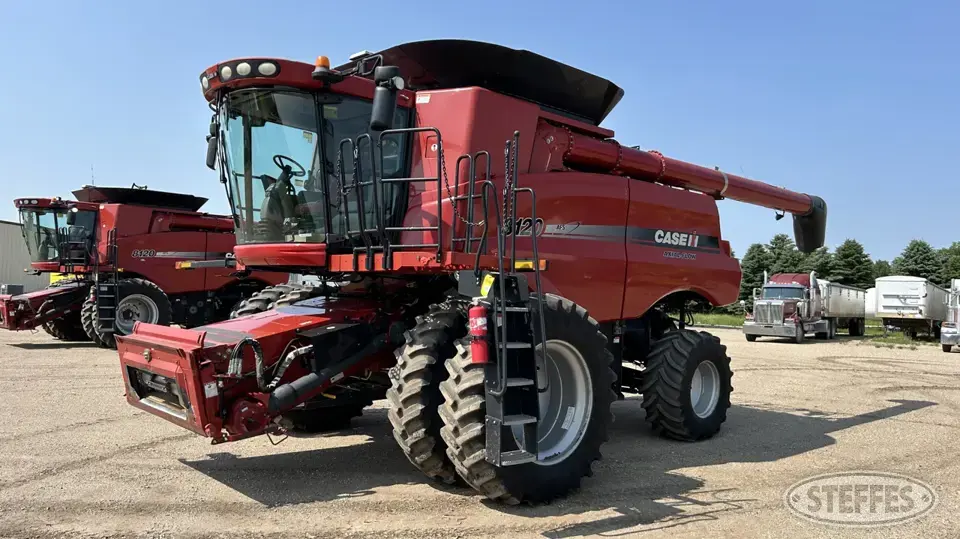 2009 Case IH 8120 Combine