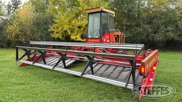1982 Versatile 4400