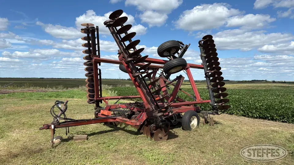 International 496 Disc