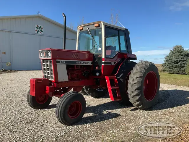 1976 International 886