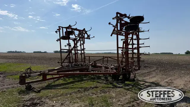Wil-Rich field cultivator