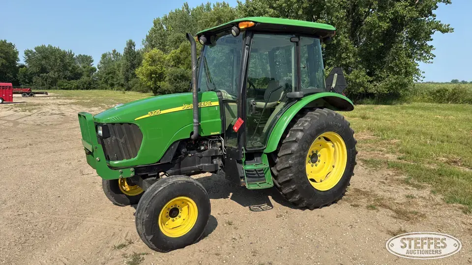 2006 John Deere 5325 2WD Tractor