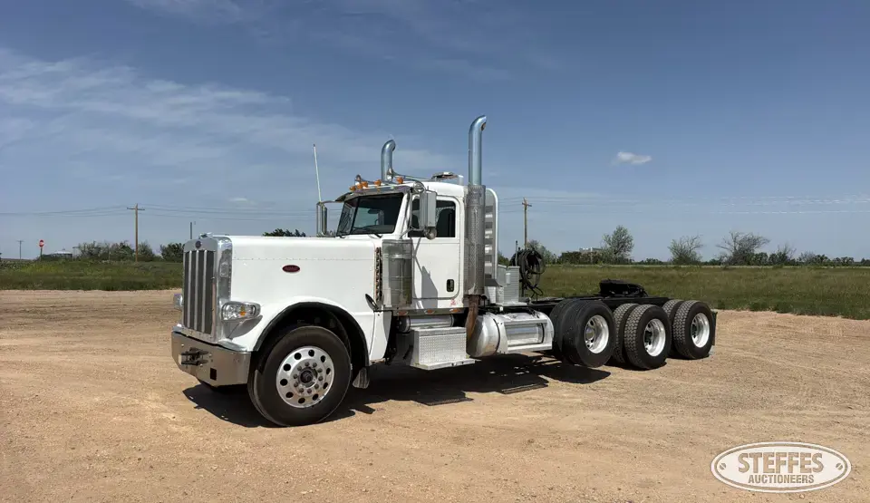 2008 Peterbilt 389 Conventional Truck without Sleeper