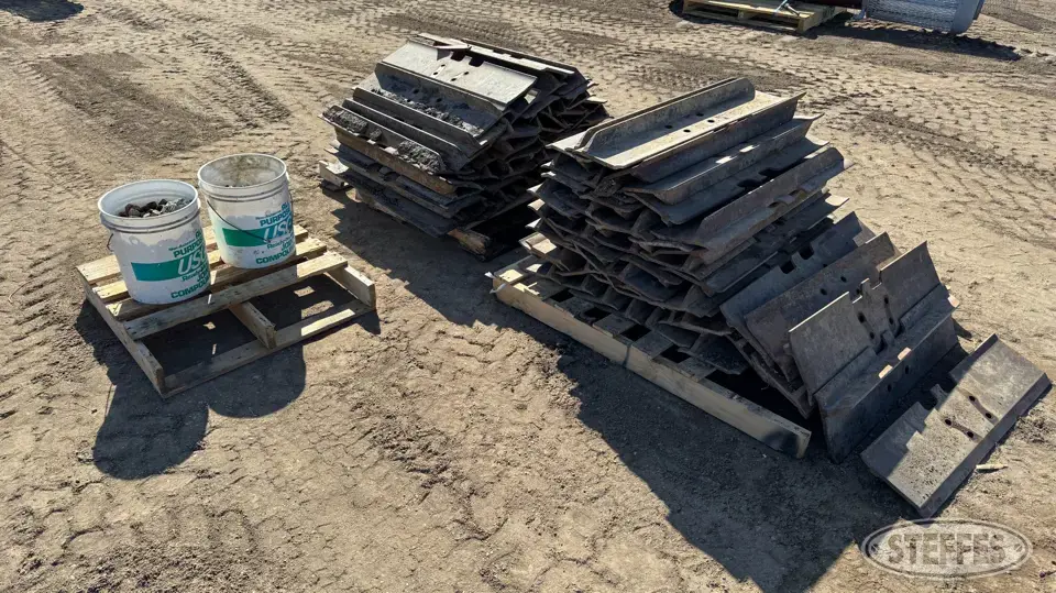 Single bar grousers Track