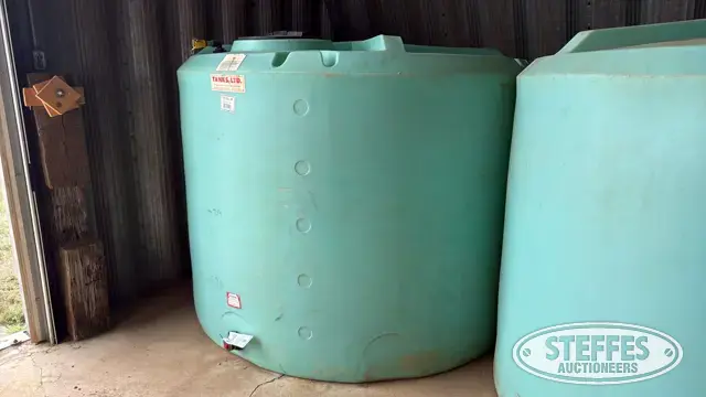 Tanks Ltd. 1,500 gal. poly tank