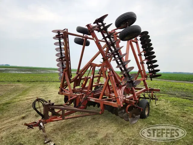 Massey Ferguson 820