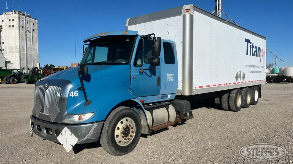 2005 International 8600 Tri-Axle Boxed Truck