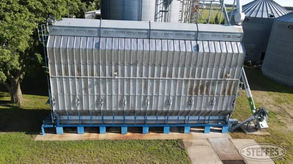 1998 Delux Grain Dryer