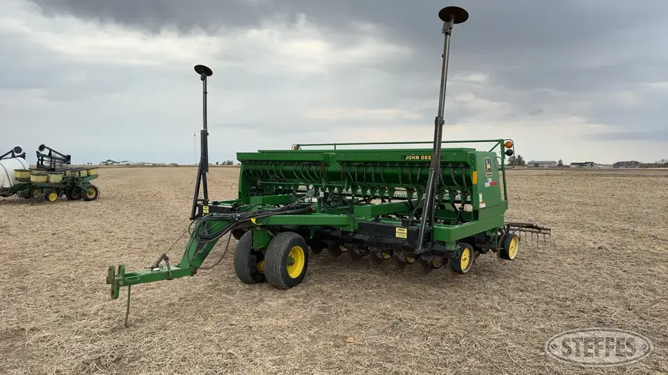 John Deere 750 Press Drill