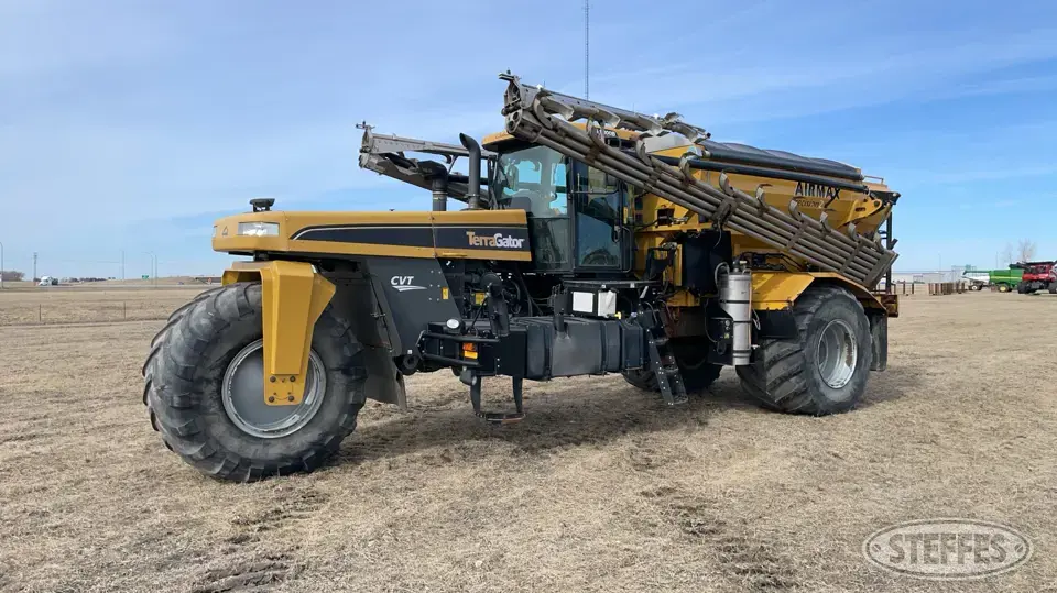 2015 Terragator TG9300B Self-Propelled Dry Applicators-Spreaders-Floater