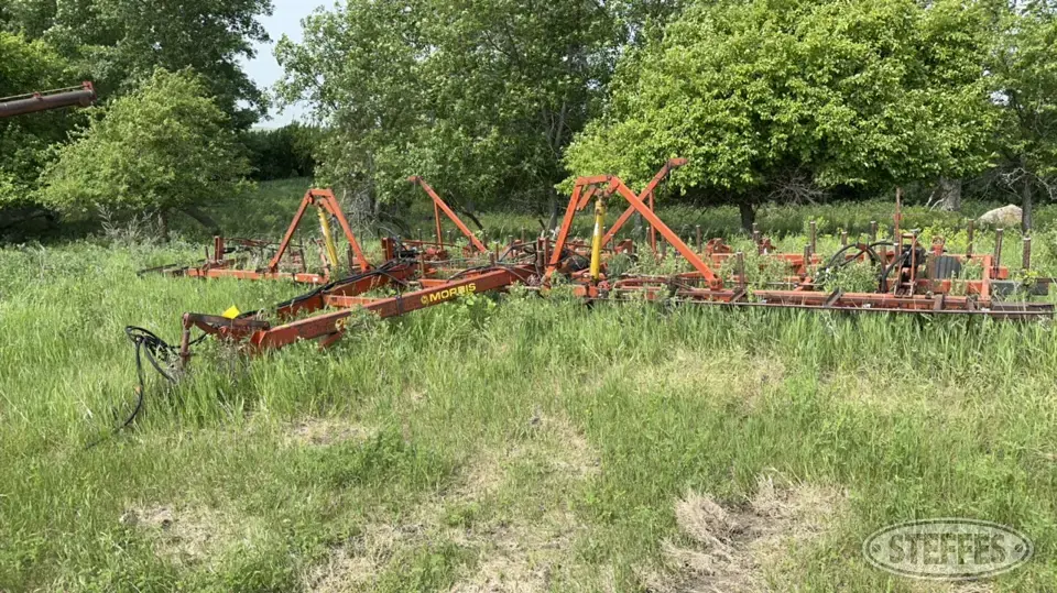 Morris Challenger II Field Cultivator
