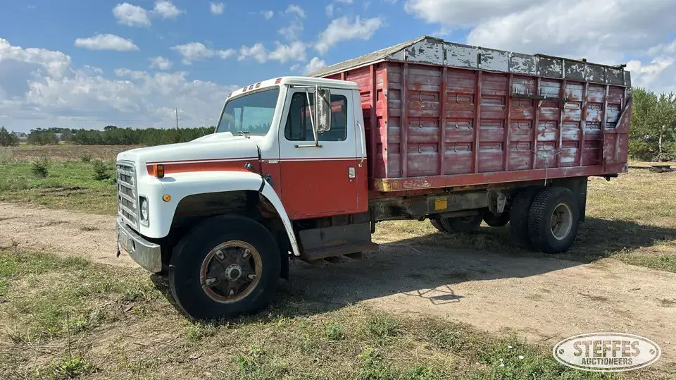 1980 International 1824 Specialty Truck