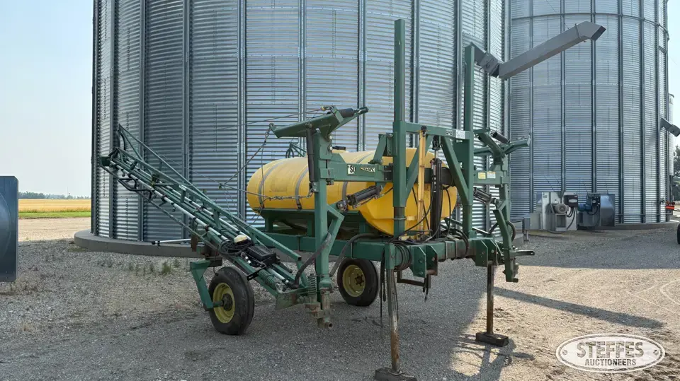 Summers pull-type sprayer
