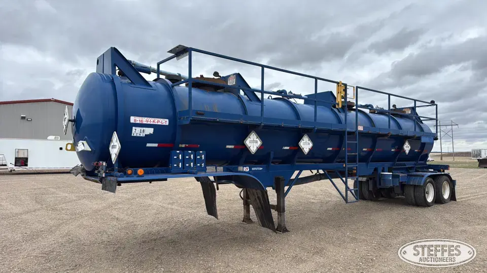 2011 Worley Welding DTT-140 5,001 gal. Tank Trailer
