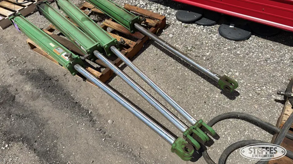 John Deere hyd. cylinders Ag Equipment Part