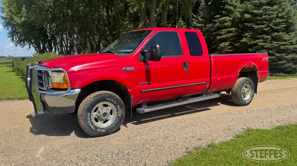 2000 Ford F-350 XLT 1 Ton Pickup